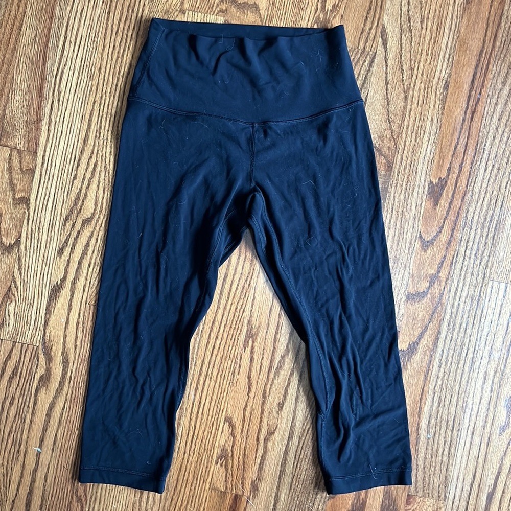 Lululemon Black Align Capris